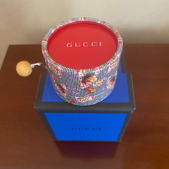 EUC Gucci Handcrank Music Box Plaid Floral Pattern with Gucci Original Gift Box - Picture 2 of 3